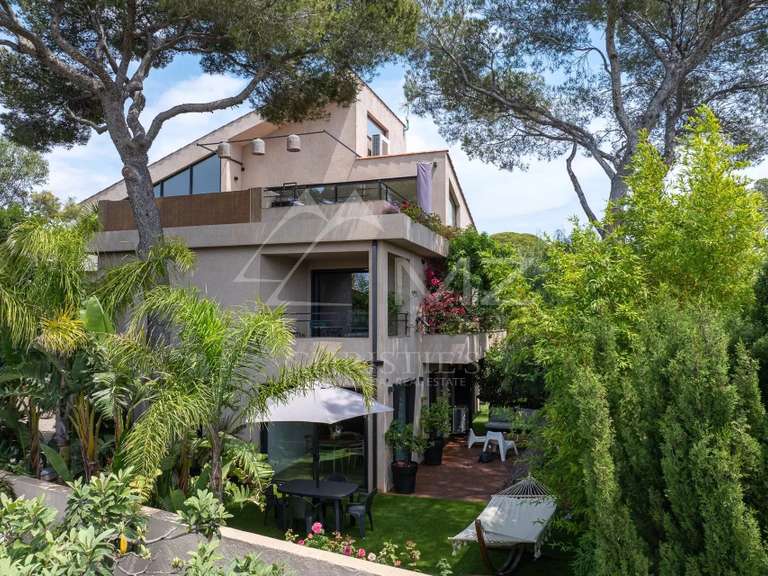 Villa with Sea view Saint-Raphaël - 5 bedrooms - 287m²