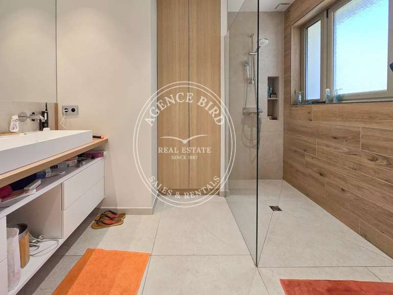 Villa Saint-Raphaël - 6 bedrooms - 300m²