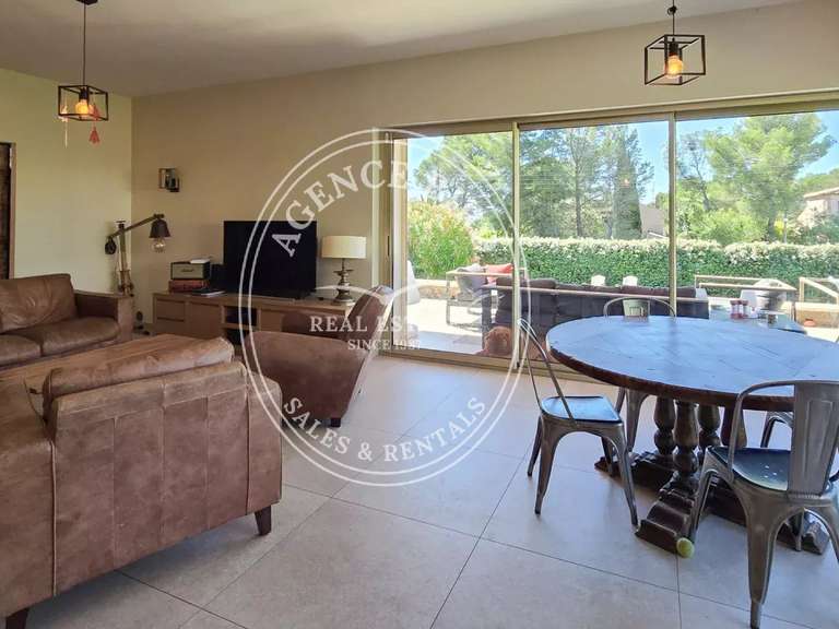 Villa Saint-Raphaël - 6 bedrooms - 300m²