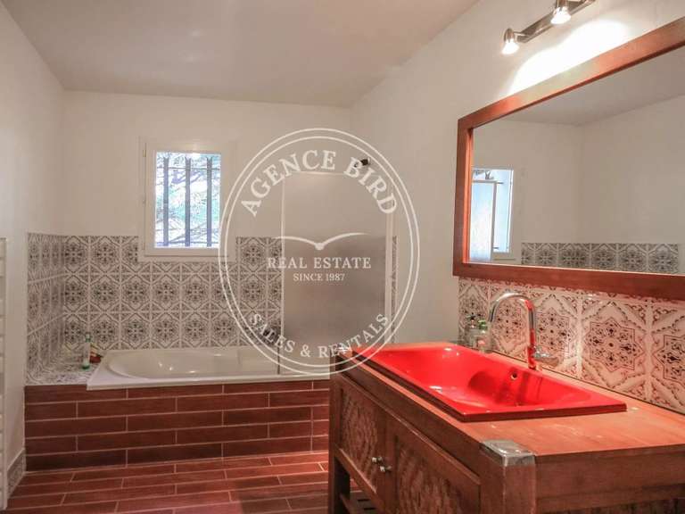 Villa Saint-Raphaël - 3 bedrooms - 200m²