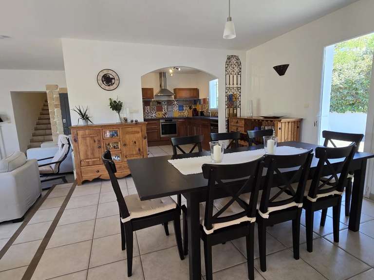 Villa Saint-Raphaël - 3 bedrooms - 200m²