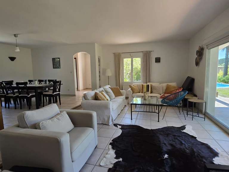 Villa Saint-Raphaël - 3 bedrooms - 200m²