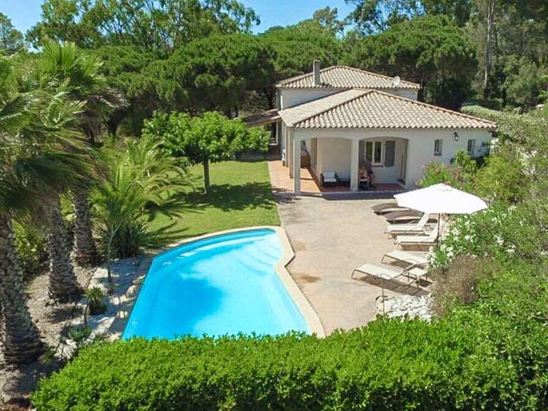 Villa Saint-Raphaël - 3 bedrooms - 200m²