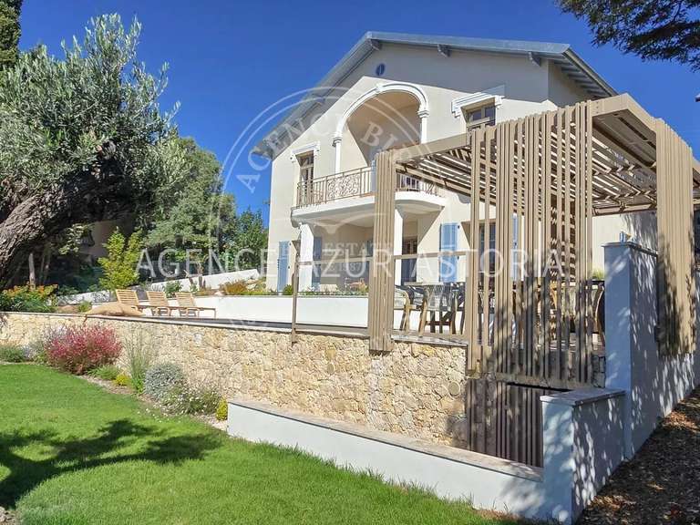 Villa Saint-Raphaël - 6 bedrooms - 260m²