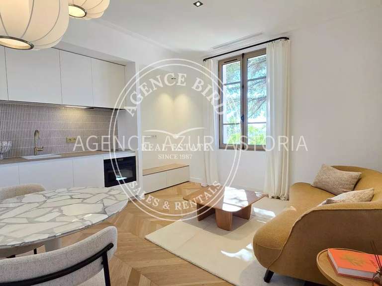 Villa Saint-Raphaël - 6 bedrooms - 260m²