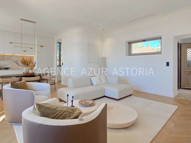 Villa Saint-Raphaël - 6 bedrooms - 260m²