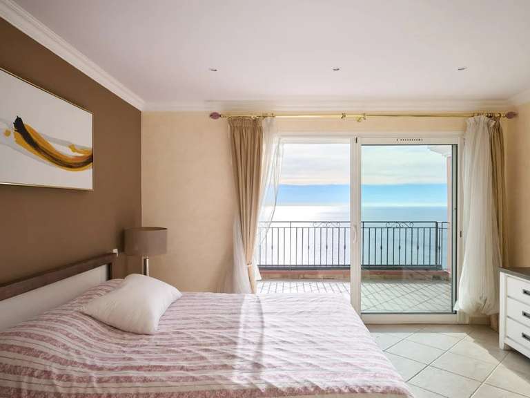 Villa with Sea view Saint-Raphaël - 5 bedrooms - 334m²