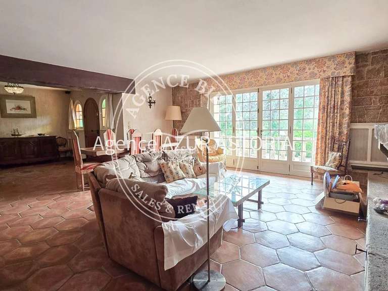 Villa Saint-Raphaël - 6 bedrooms - 260m²