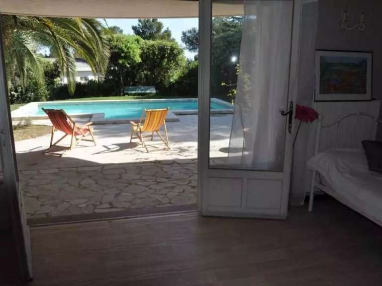 Villa Saint-Raphaël - 5 bedrooms - 390m²