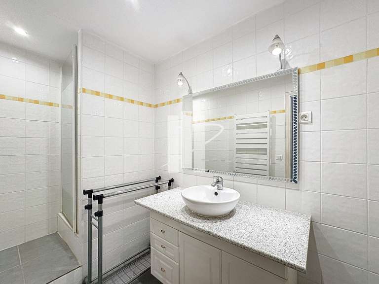 Villa Saint-Raphaël - 6 bedrooms - 190m²