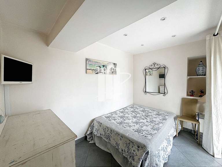 Villa Saint-Raphaël - 6 bedrooms - 190m²