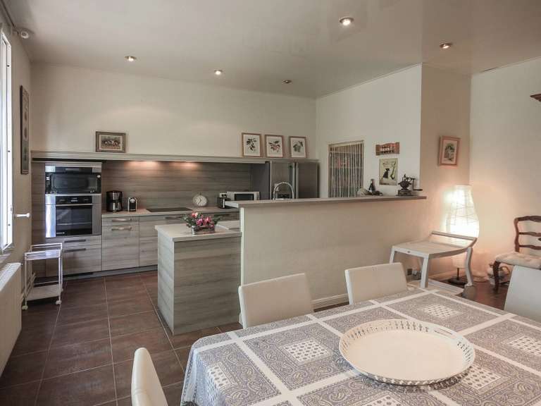 Villa Saint-Raphaël - 8 bedrooms - 350m²