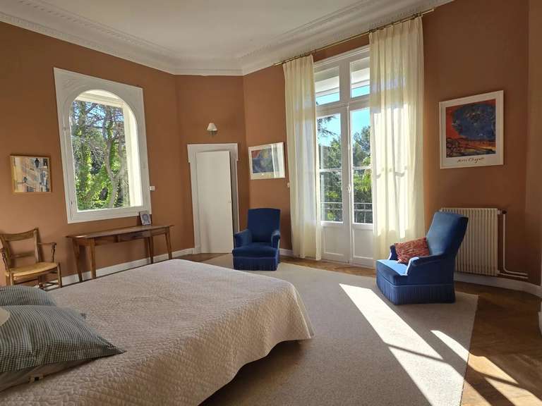 Villa Saint-Raphaël - 8 bedrooms - 350m²