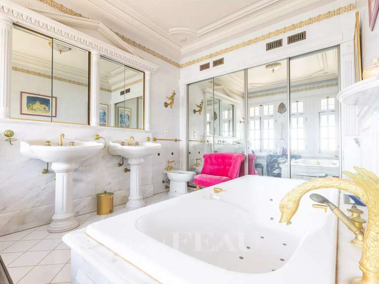 Villa Saint-Raphaël - 4 chambres - 262m²