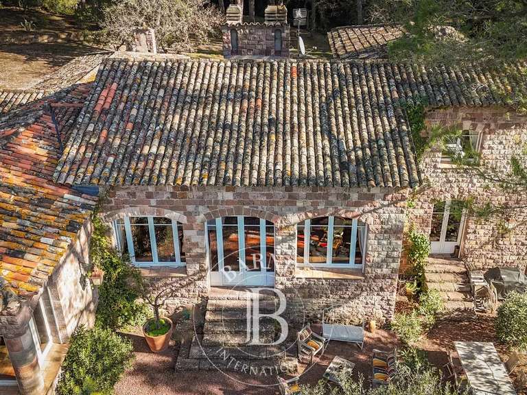 Villa Saint-Raphaël - 4 chambres - 300m²