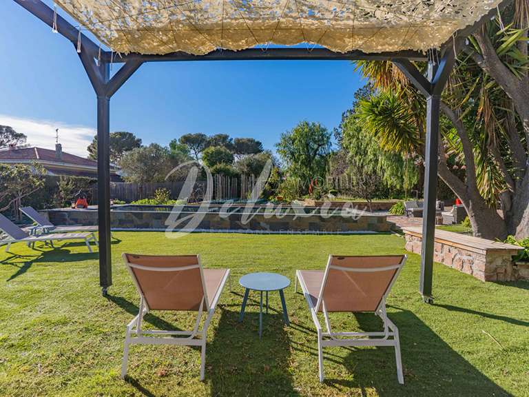 Villa Saint-Raphaël - 4 chambres - 210m²