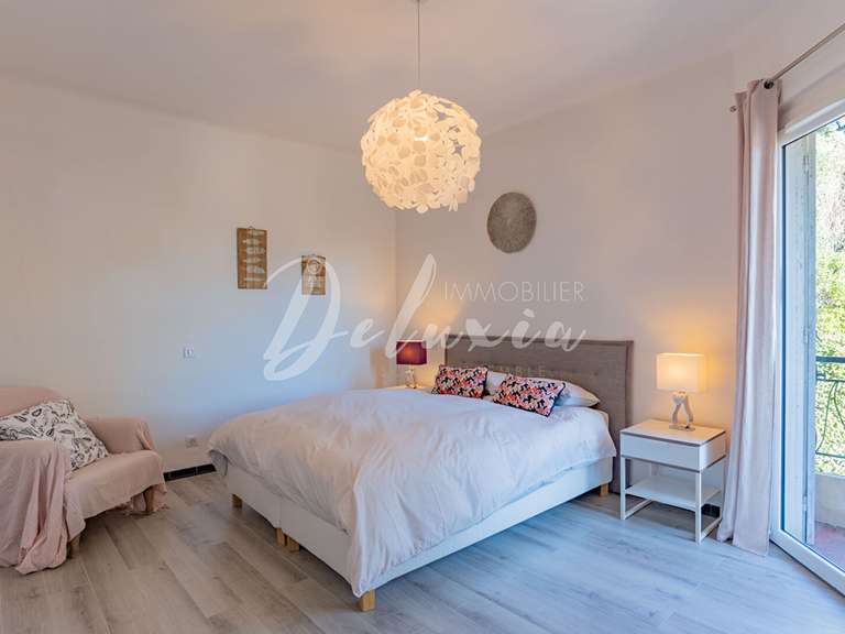 Villa Saint-Raphaël - 4 chambres - 210m²