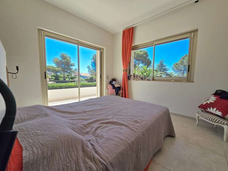 Villa Saint-Raphaël - 6 chambres - 300m²