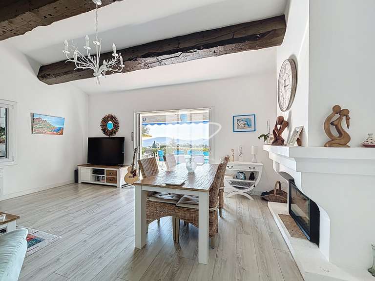 Villa with Sea view Saint-Raphaël - 4 bedrooms - 160m²