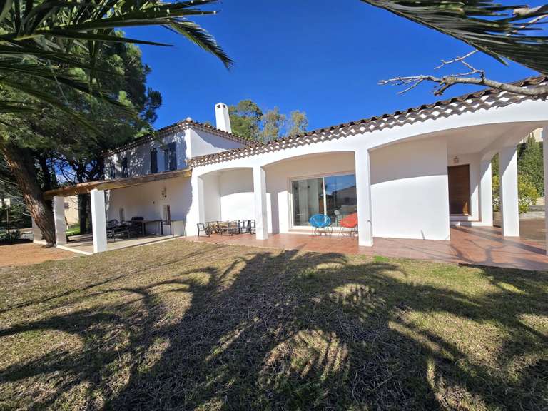 Villa Saint-Raphaël - 3 chambres - 200m²