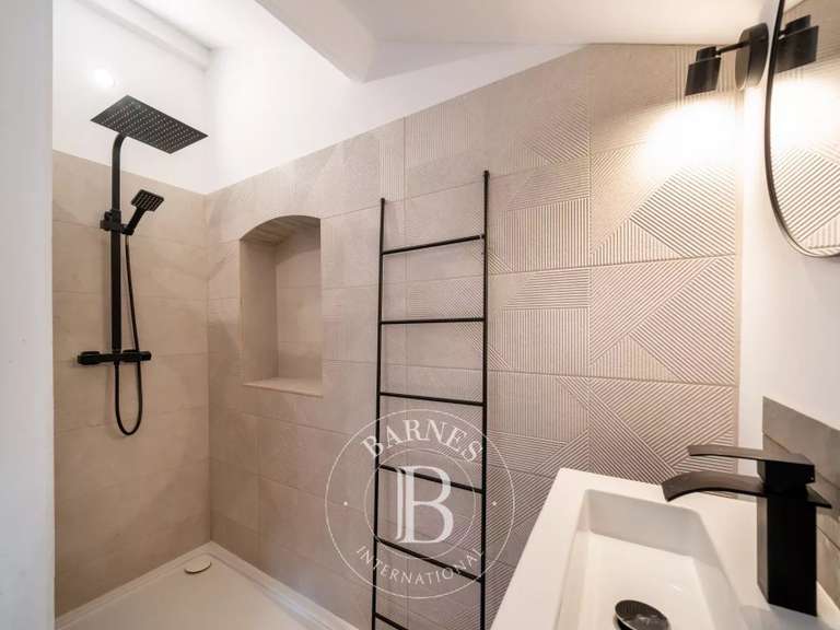 Villa Saint-Raphaël - 6 chambres - 280m²