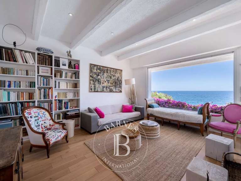 Villa Saint-Raphaël - 5 chambres - 189m²