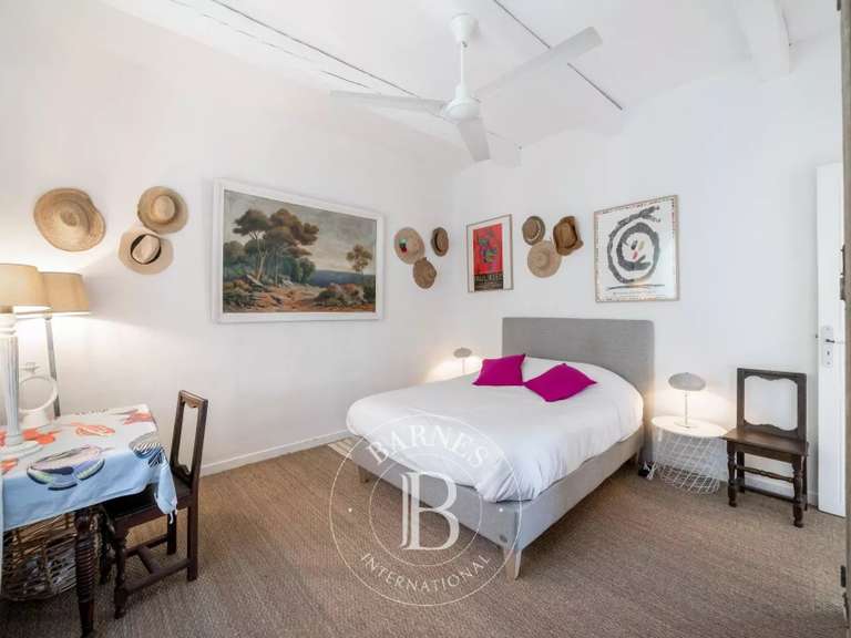 Villa Saint-Raphaël - 5 chambres - 189m²