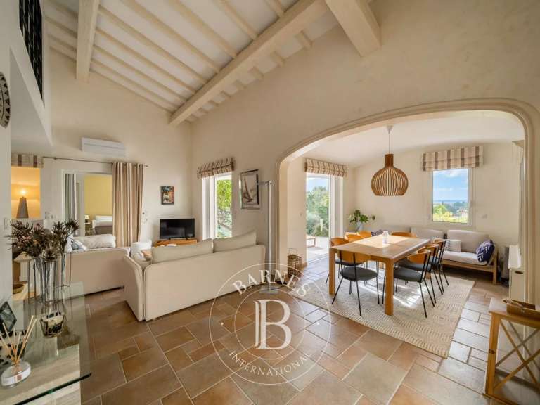 Villa Saint-Raphaël - 4 chambres - 185m²