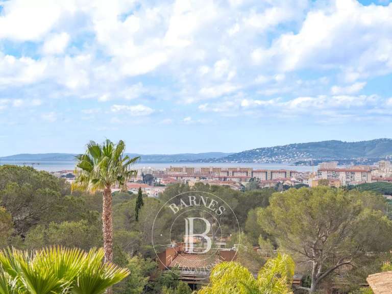 Villa Saint-Raphaël - 4 chambres - 185m²