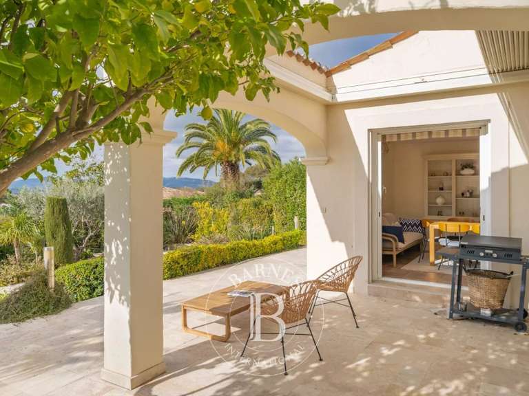 Villa Saint-Raphaël - 4 chambres - 185m²