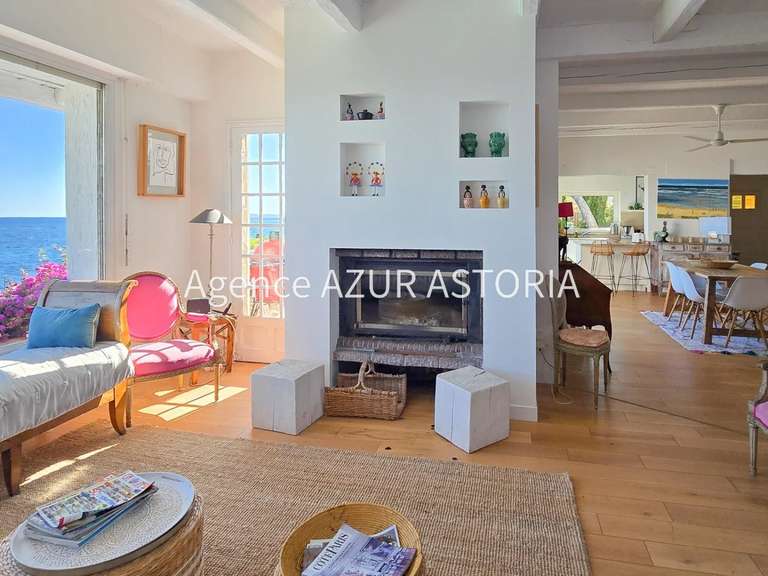 Villa Saint-Raphaël - 5 chambres - 215m²