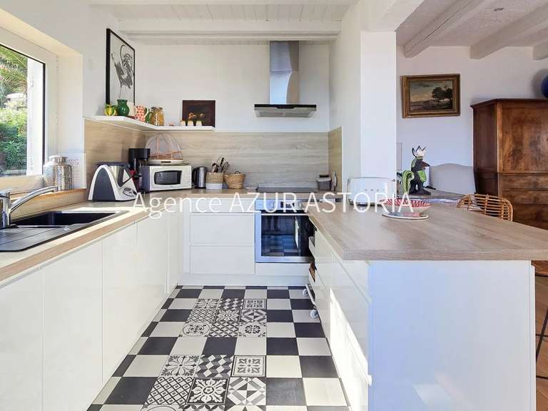 Villa Saint-Raphaël - 5 chambres - 215m²