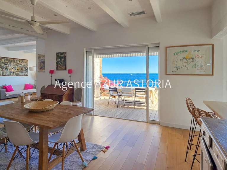 Villa Saint-Raphaël - 5 chambres - 215m²