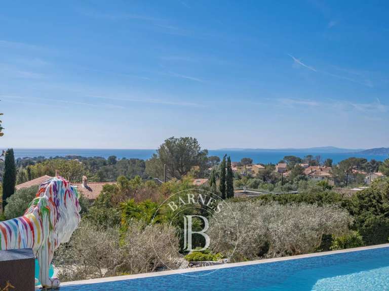 Villa Saint-Raphaël - 5 chambres - 329m²