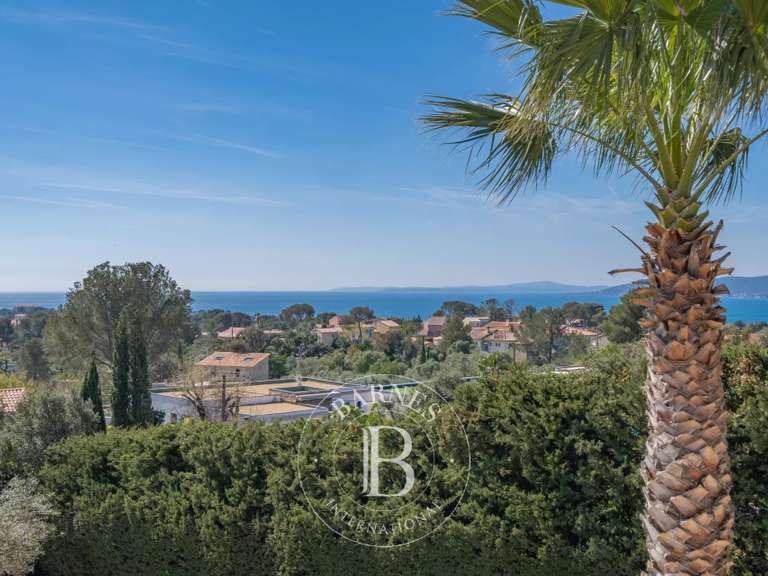 Villa Saint-Raphaël - 5 chambres - 329m²