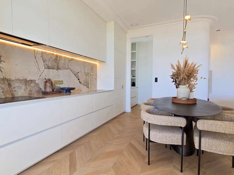 Villa Saint-Raphaël - 6 bedrooms - 260m²