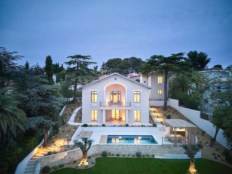 Villa Saint-Raphaël - 6 chambres - 260m²