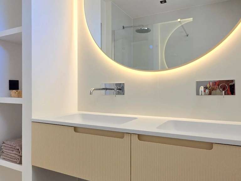 Villa Saint-Raphaël - 6 bedrooms - 260m²