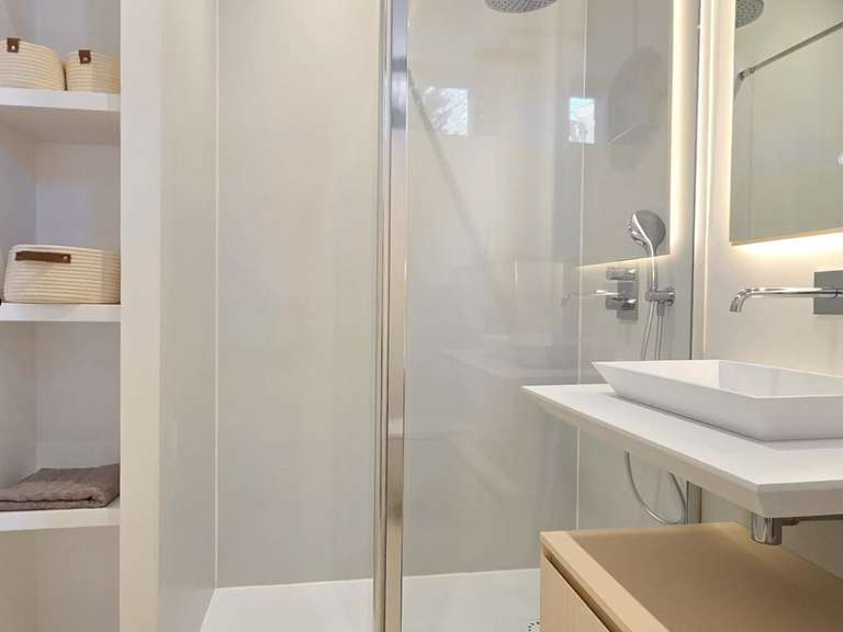 Villa Saint-Raphaël - 6 bedrooms - 260m²