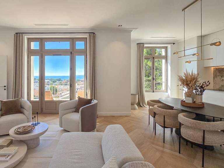 Villa Saint-Raphaël - 6 bedrooms - 260m²