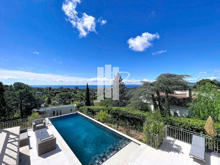 Villa with Sea view Saint-Raphaël - 4 bedrooms - 266m²