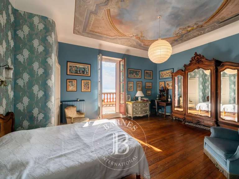 Villa Saint-Raphaël - 8 chambres - 450m²