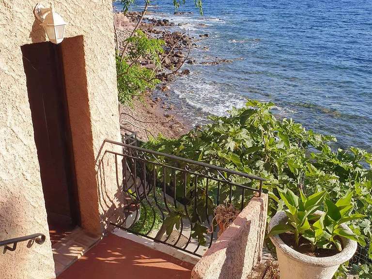 Villa with Sea view Saint-Raphaël - 8 bedrooms - 234m²