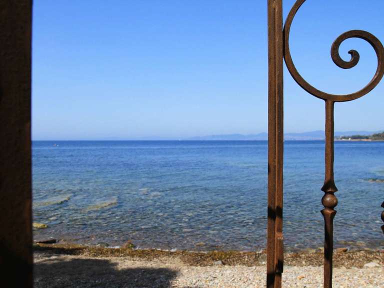 Villa with Sea view Saint-Raphaël - 8 bedrooms - 234m²