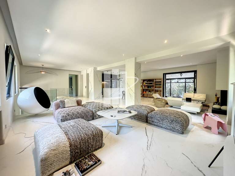 Villa Saint-Raphaël - 5 chambres - 280m²