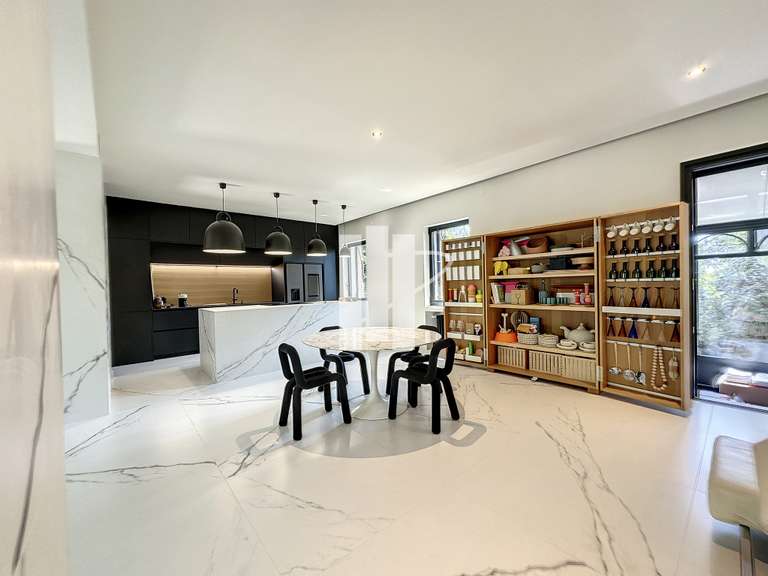 Villa Saint-Raphaël - 5 chambres - 280m²