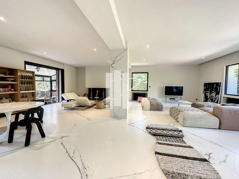 Villa Saint-Raphaël - 5 chambres - 280m²