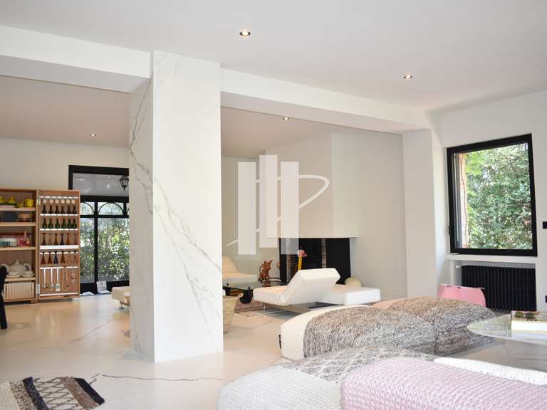 Villa Saint-Raphaël - 5 chambres - 280m²