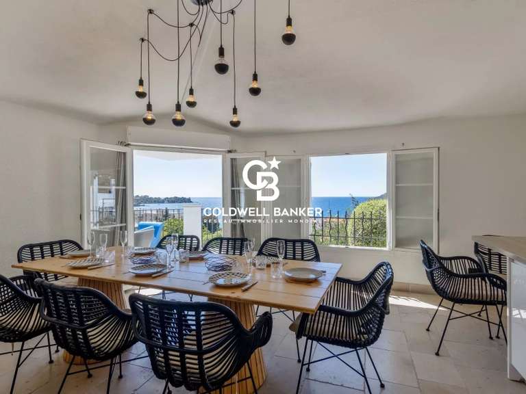 Villa Saint-Raphaël - 184m²