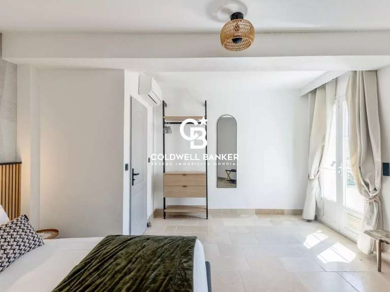 Villa Saint-Raphaël - 184m²